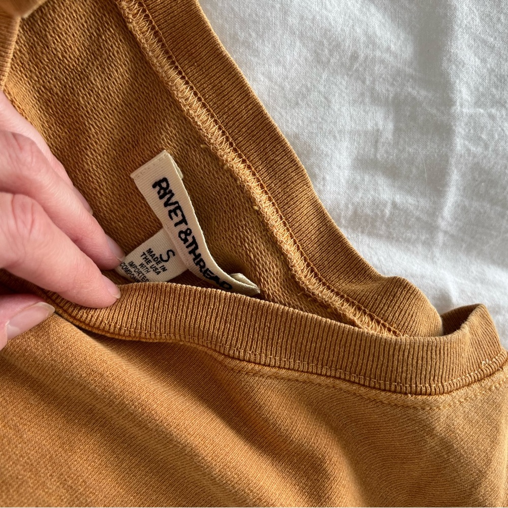 Rivet & Thread Sweatshirt - Picture 5 of 5